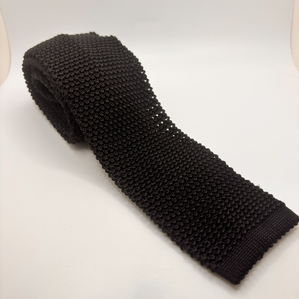 Charvet Place Vendôme Paris Mens Silk Knit Tie Black Square End France READ
